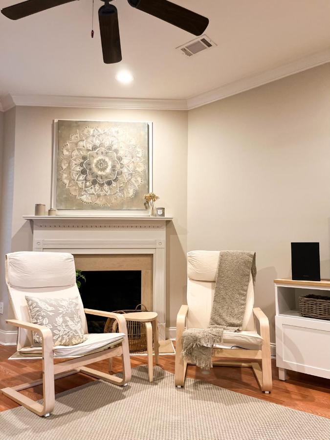 Apartment Lovely Townhouse! *