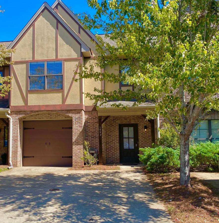 Lovely Townhouse! Auburn